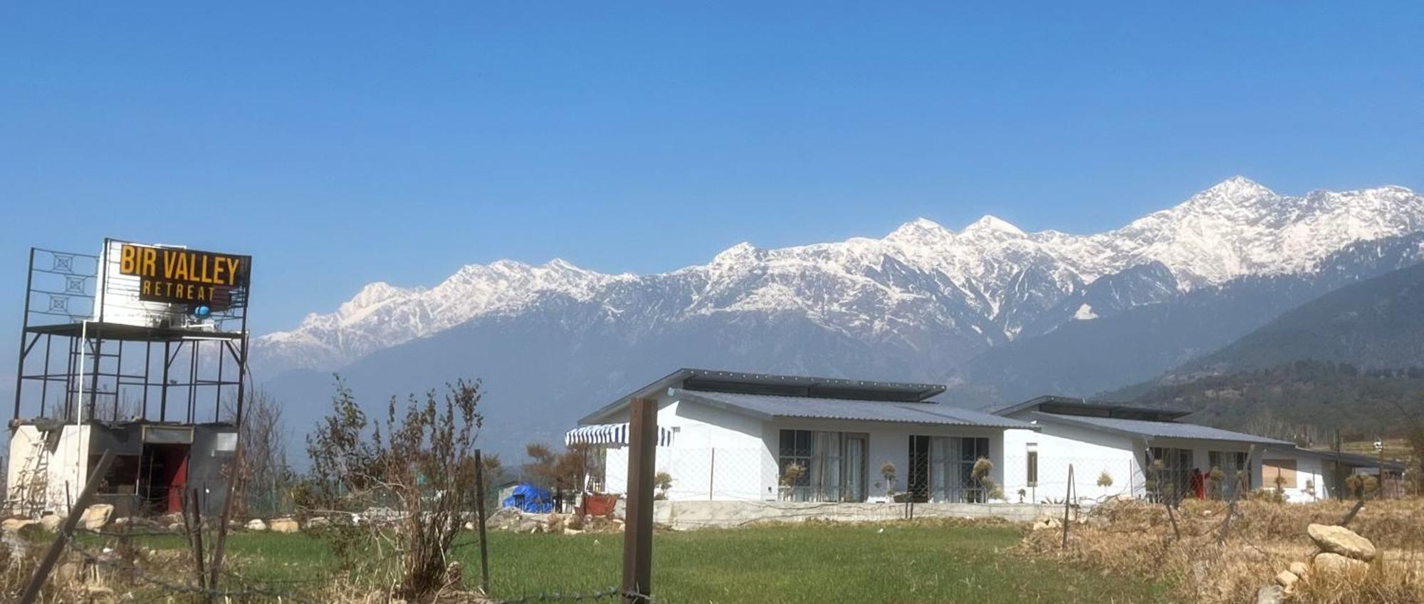 Bir Valley Retreat Екстериор снимка